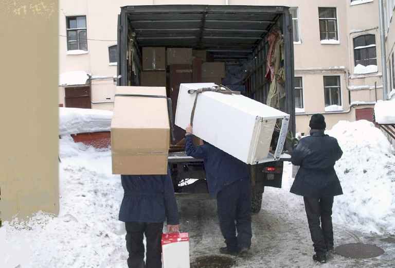 транспортировка диваны, вещей цена попутно из Мурманска в Калининграда